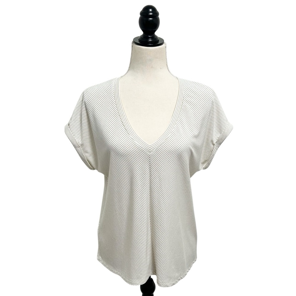 Tommy Bahama Ivory Metallic Gold Stripe Kauai Tranquil Sea V Neck Short Sleeve